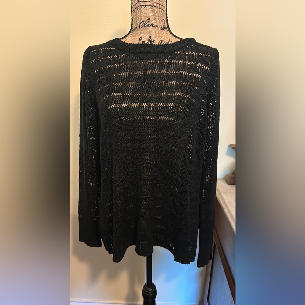 Lane Bryant Size 14/16 Sweater with tulip back